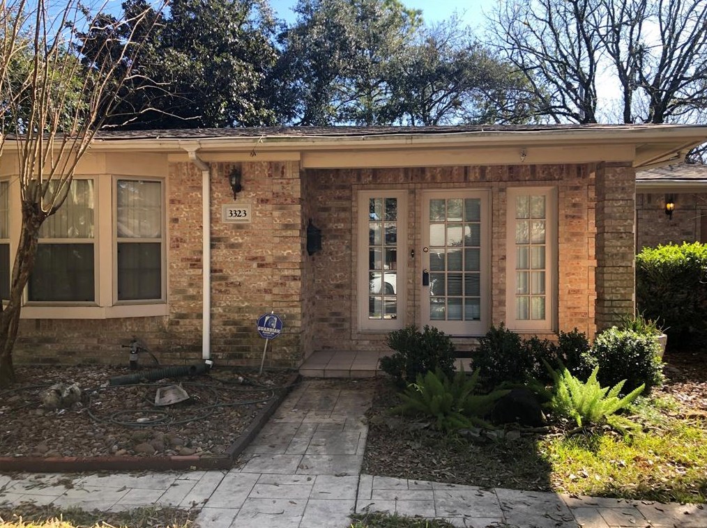 3323 Cloverdale St, Houston TX  77025-4512 exterior