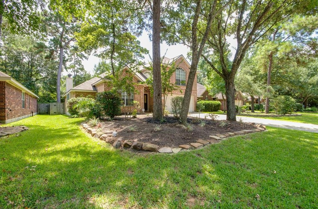 198 W Russet Grove Cir, Conroe, TX 77384