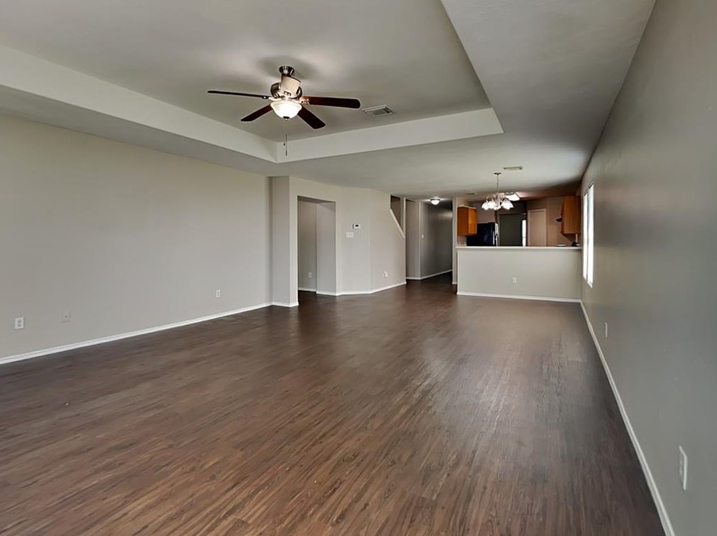 522 Starksboro Ct, Houston, TX 77073