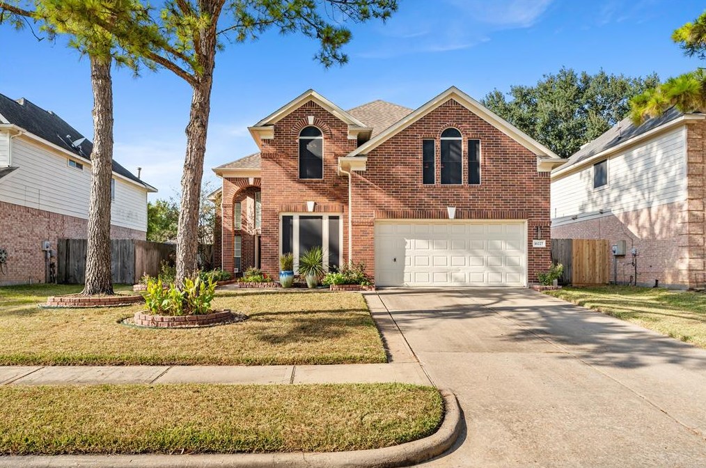 10227 Sable Trail Ln, Houston, TX 77064-5720