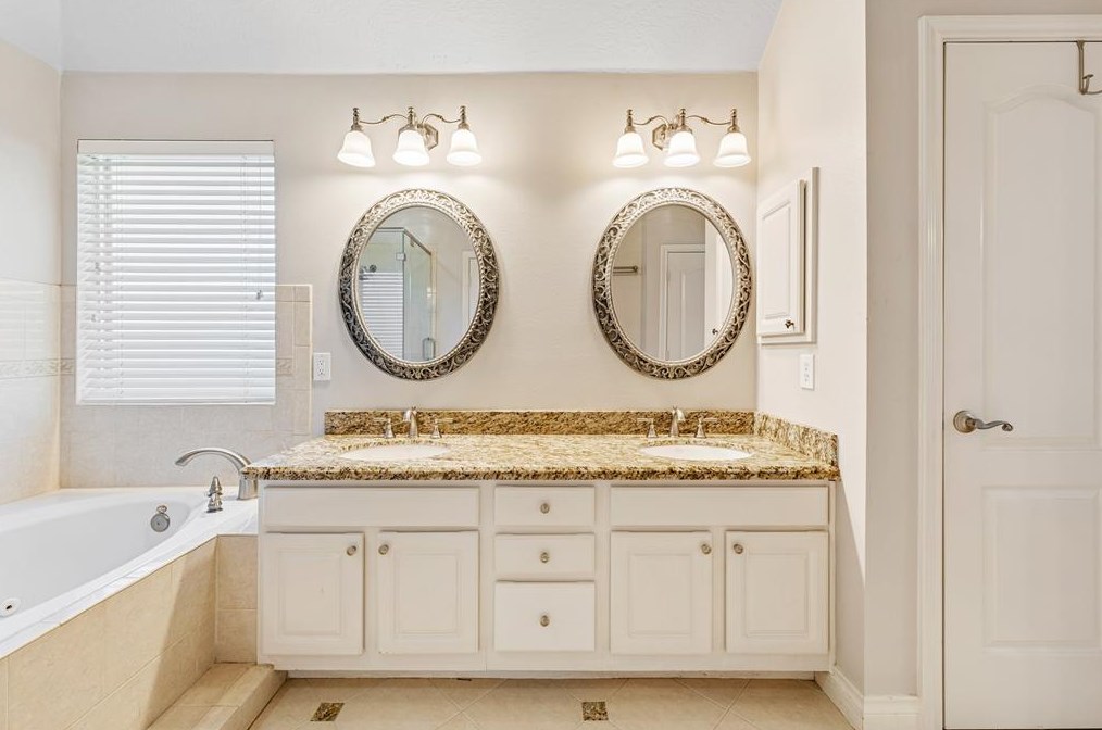 10227 Sable Trl Ln, Houston TX  77064-5723 exterior