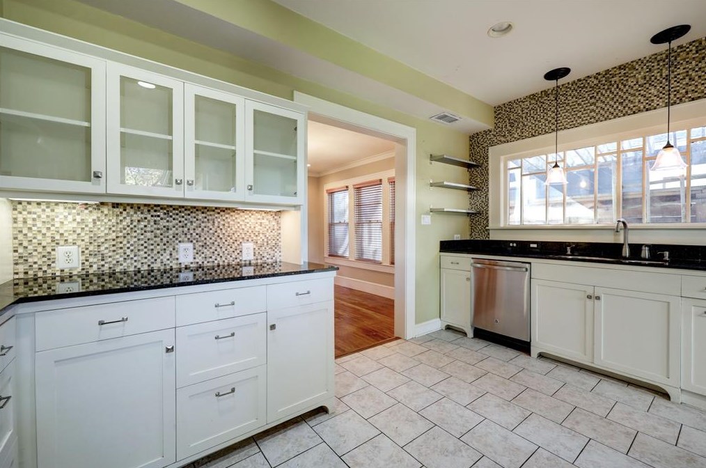 815 Rdg, Houston TX  77009-7309 exterior