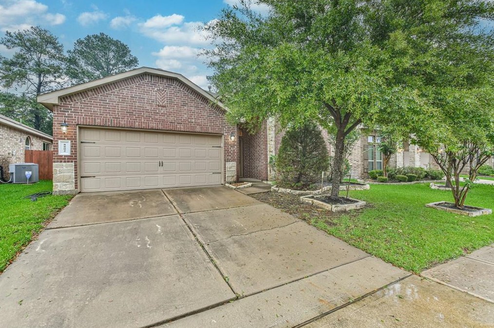 8802 Adrienne, Tomball, TX 77375