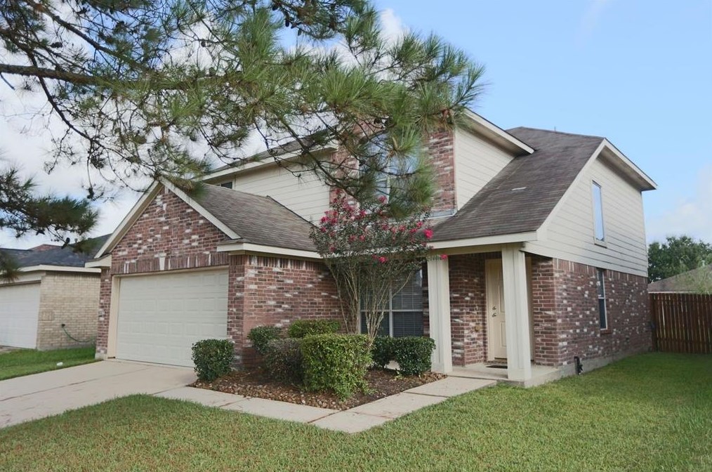 2423 Pinpoint Dr, Spring TX  77373-7883 exterior