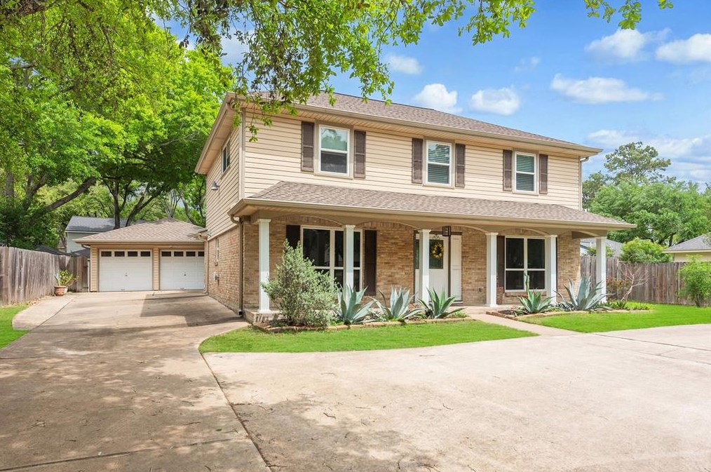 12414 Briar Frst Dr, Houston TX  77077-2932 exterior