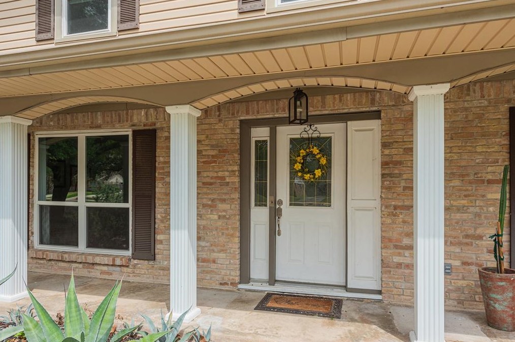 12414 Briar Frst Dr, Houston TX  77077-2932 exterior