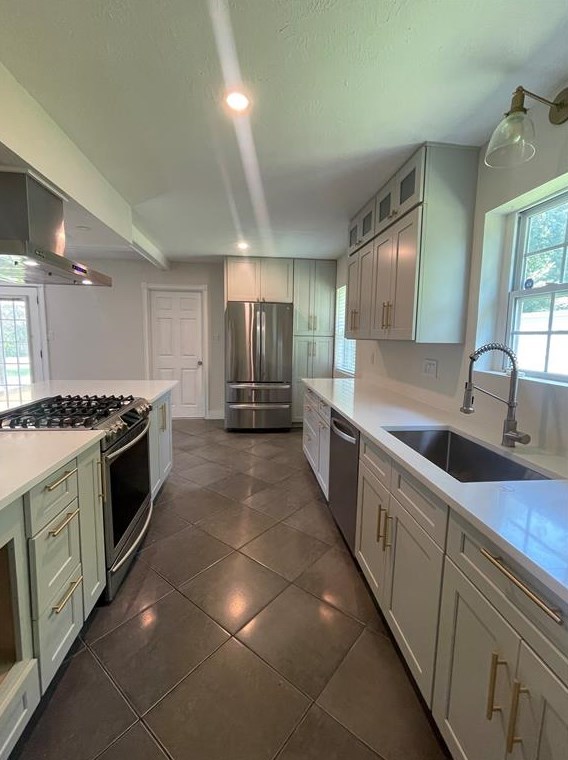 4011 Ebbtide Dr, Houston, TX 77045