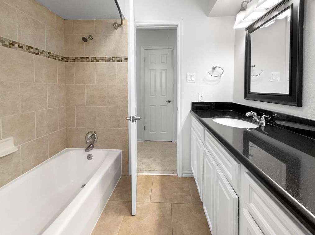 3914 Stillview Dr, Houston TX  77068-2918 exterior
