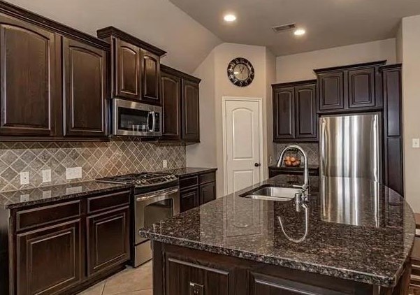 2705 Night Song Dr, Pearland, TX 77584