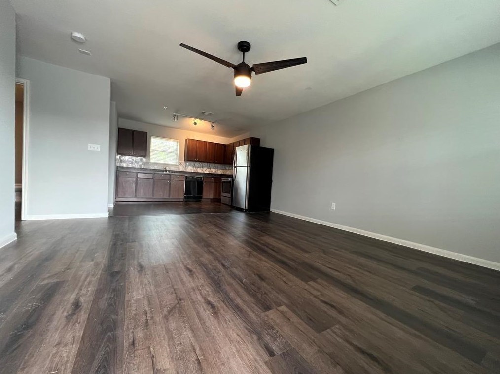 22901-D Birnam Wood Blvd, Spring TX  77373-6829 exterior