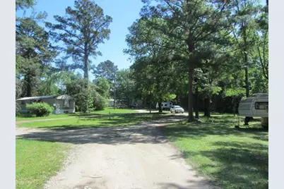 84 Lake Road, Riverside, TX 77320 - Photo 20