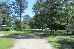84 Lake Rd, Riverside, TX 77320 - Photo 20