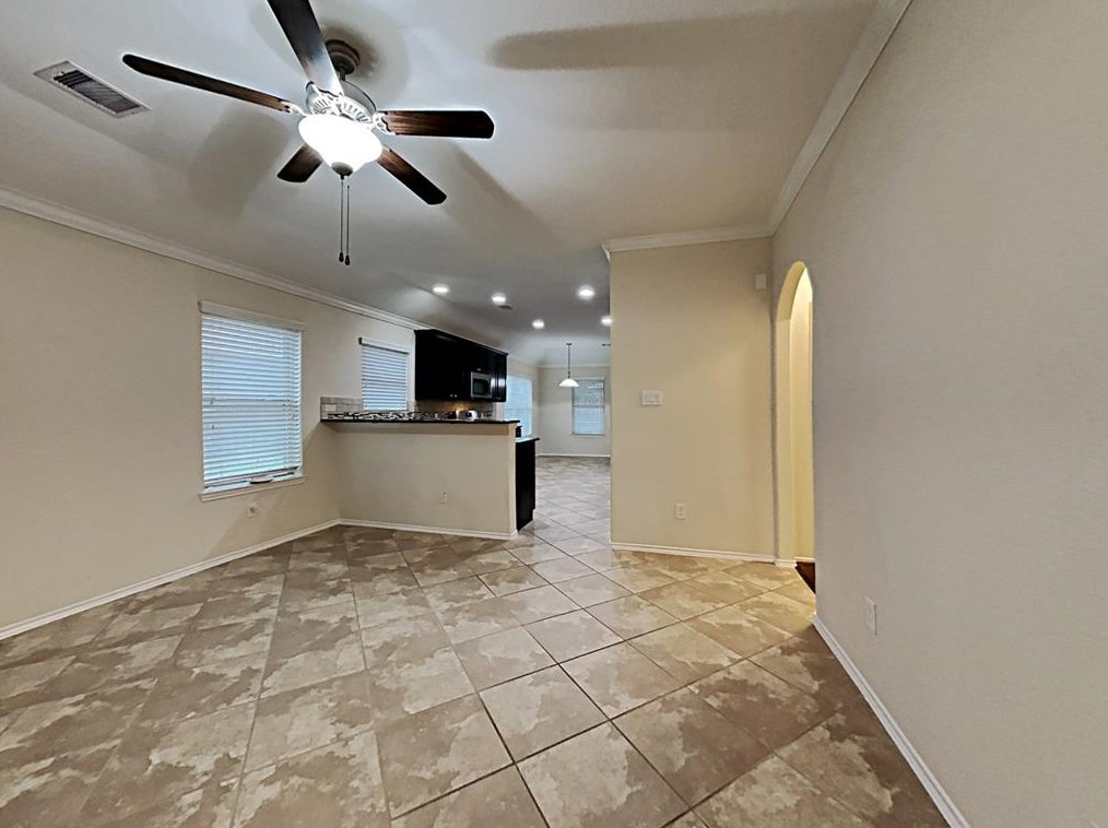 1607 Hickory Burl Ln, Conroe, TX 77301