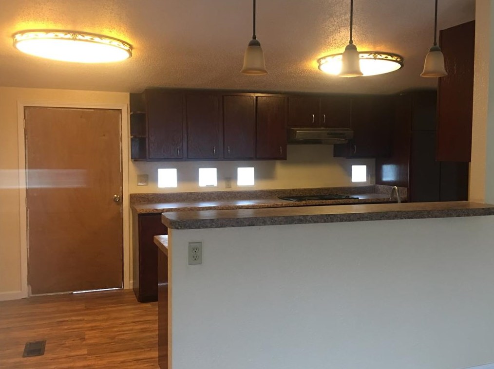 6010 Wade Rd, Baytown, TX 77521