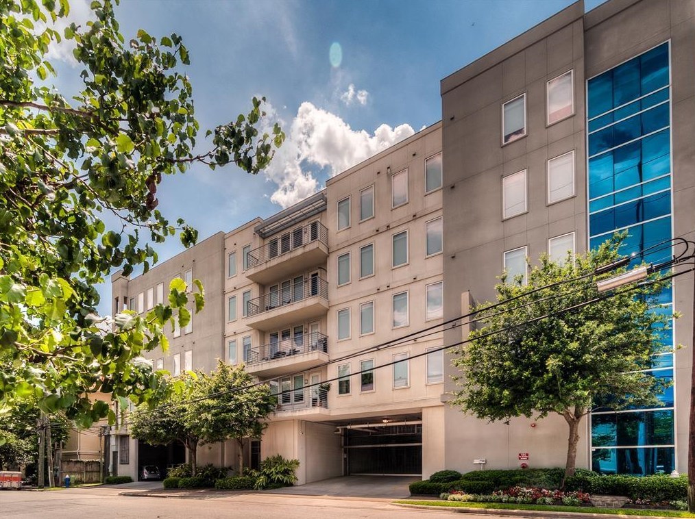 505 Jackson Hill St #313, Houston, TX 77007