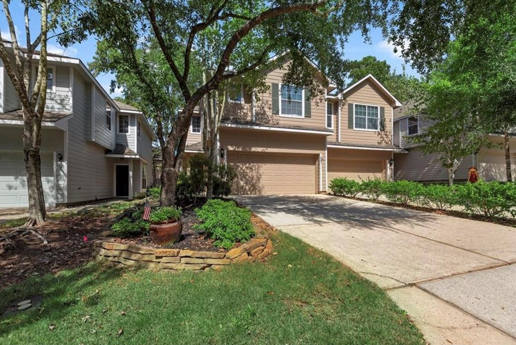11 Blue Creek Pl, Spring TX  77382-1778 exterior