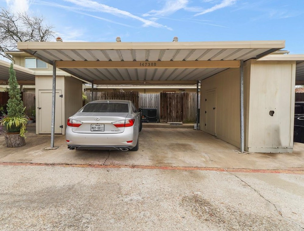 14738 Perthshire Rd, Houston TX  77079-7680 exterior