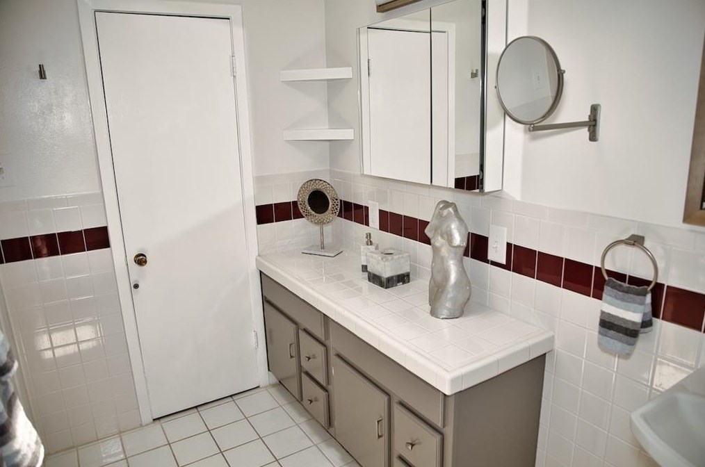 5507 Willowbend Blvd, Houston TX  77035-3731 exterior