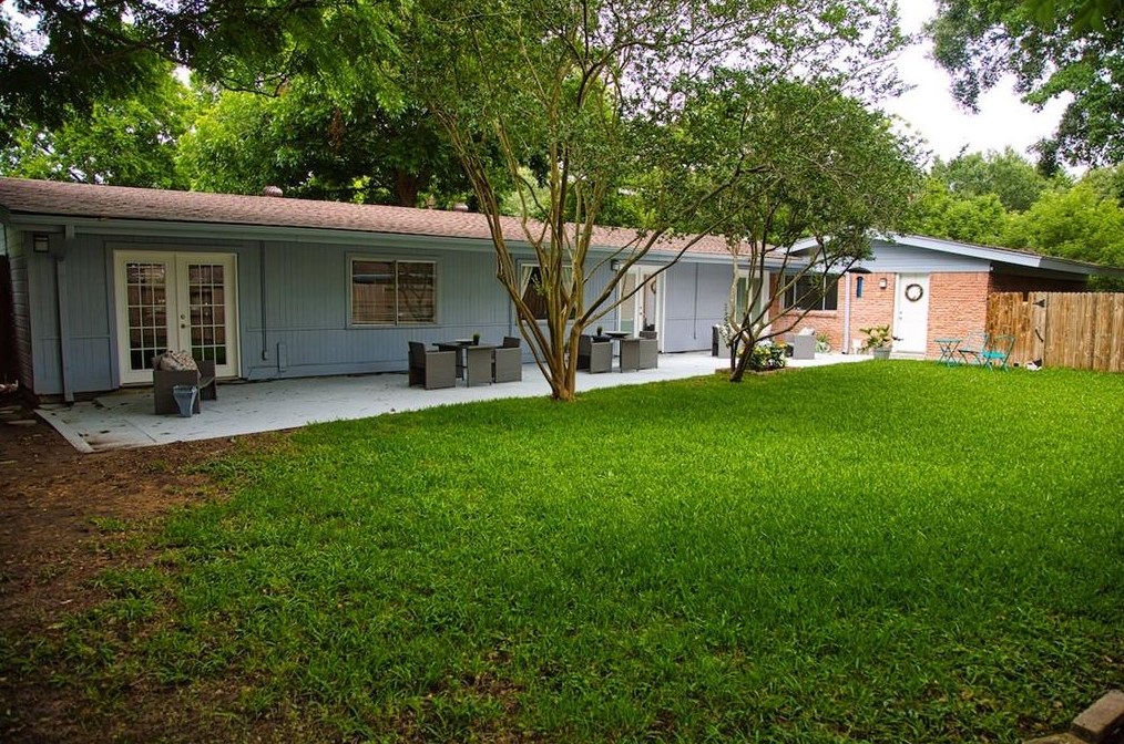 5507 Willowbend Blvd, Houston TX  77035-3731 exterior