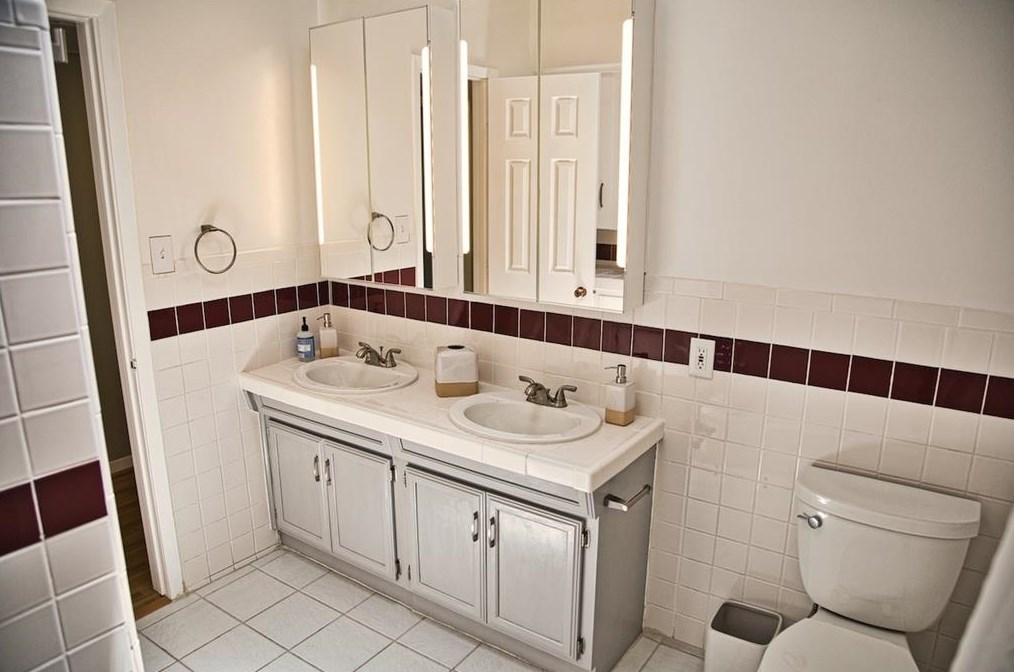 5507 Willowbend Blvd, Houston TX  77035-3731 exterior