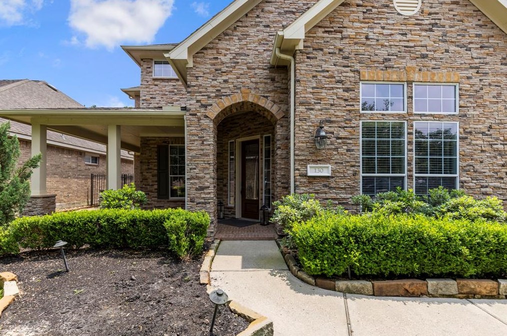 130 S Arrow Canyon Cir, Spring, TX 77389