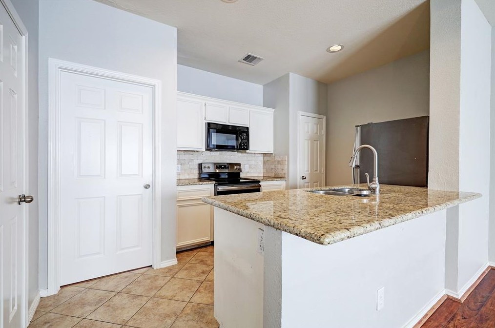 1313 Paige St, Houston, TX 77003