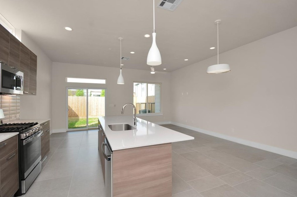 4707 Oats St, Houston TX  77020-4209 exterior