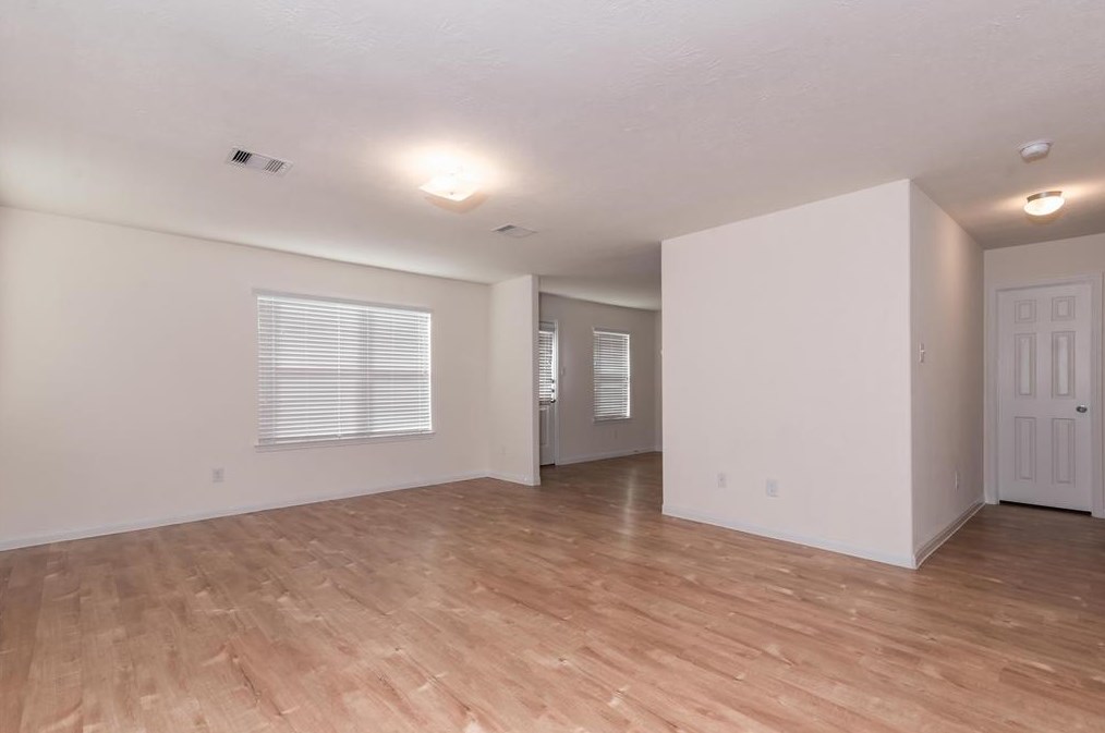 3639 Apache Meadows Dr, Baytown TX  77521-4768 exterior