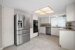 15814 Brookford Dr, Houston, TX 77059 - Photo 12