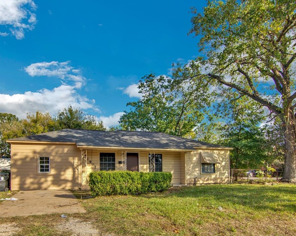 11902 Meadowfair St, Houston, TX 77076