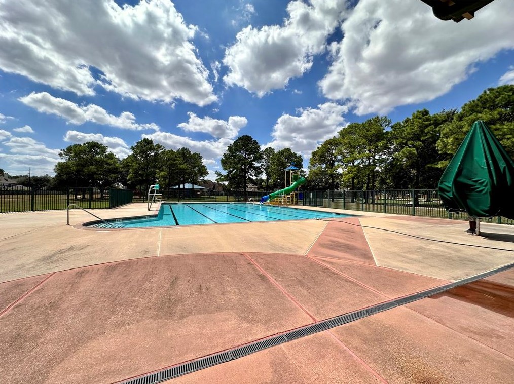 8406 Gentlewood, Houston TX  77095-4596 exterior