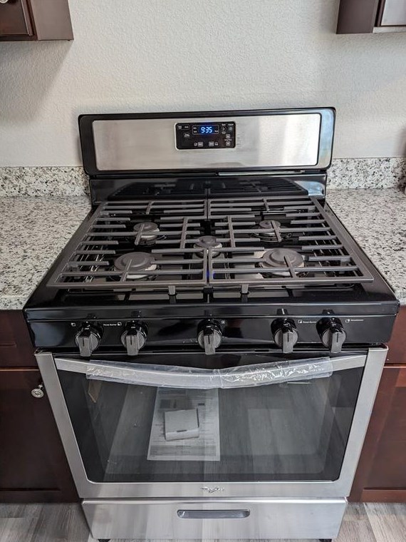 7335 Walker St, Houston TX  77011-4850 exterior