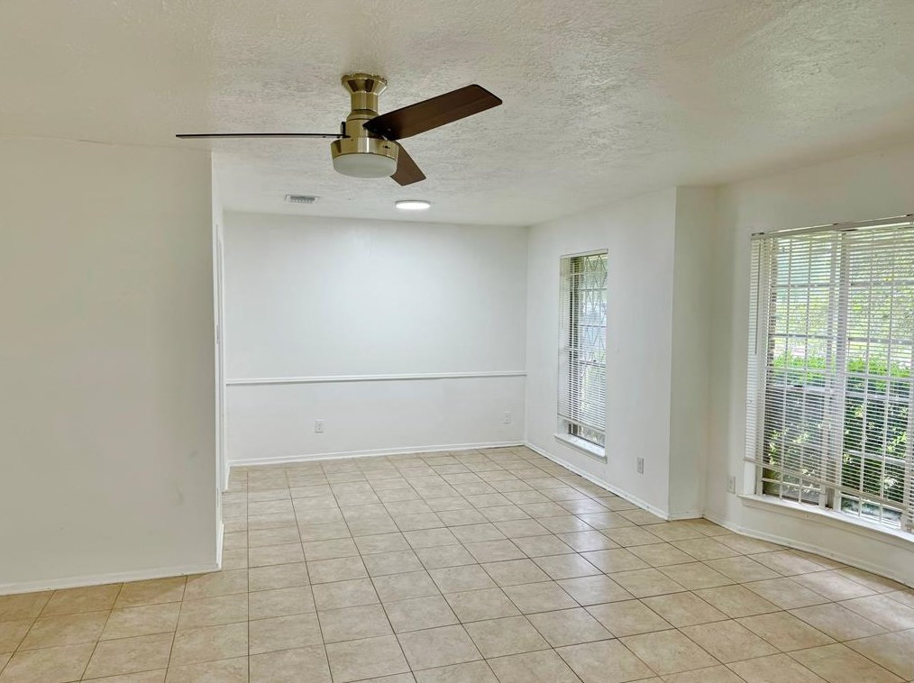 7015 Pyron Way, Houston, TX 77036-5255