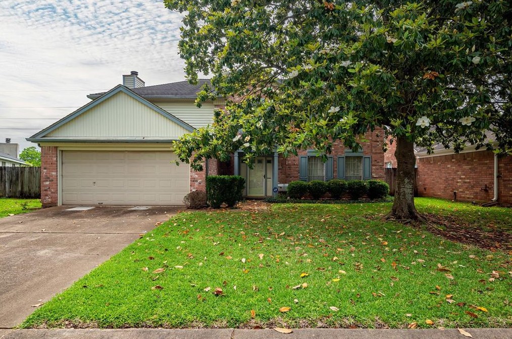 3527 Hidden Creek Dr, Sugar Land, TX 77479