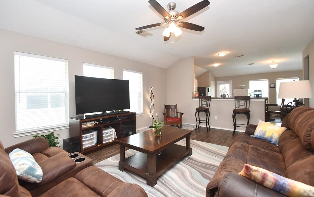 6754 Barker Bend Ln, Katy, TX 77449