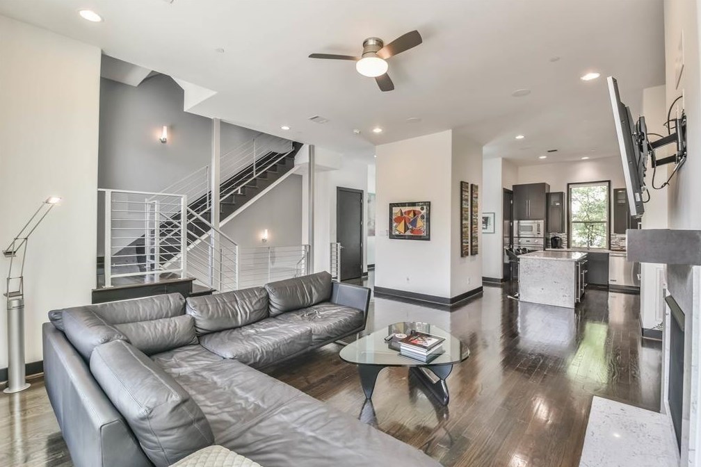 1255 Utah St, Houston TX  77007-3047 exterior