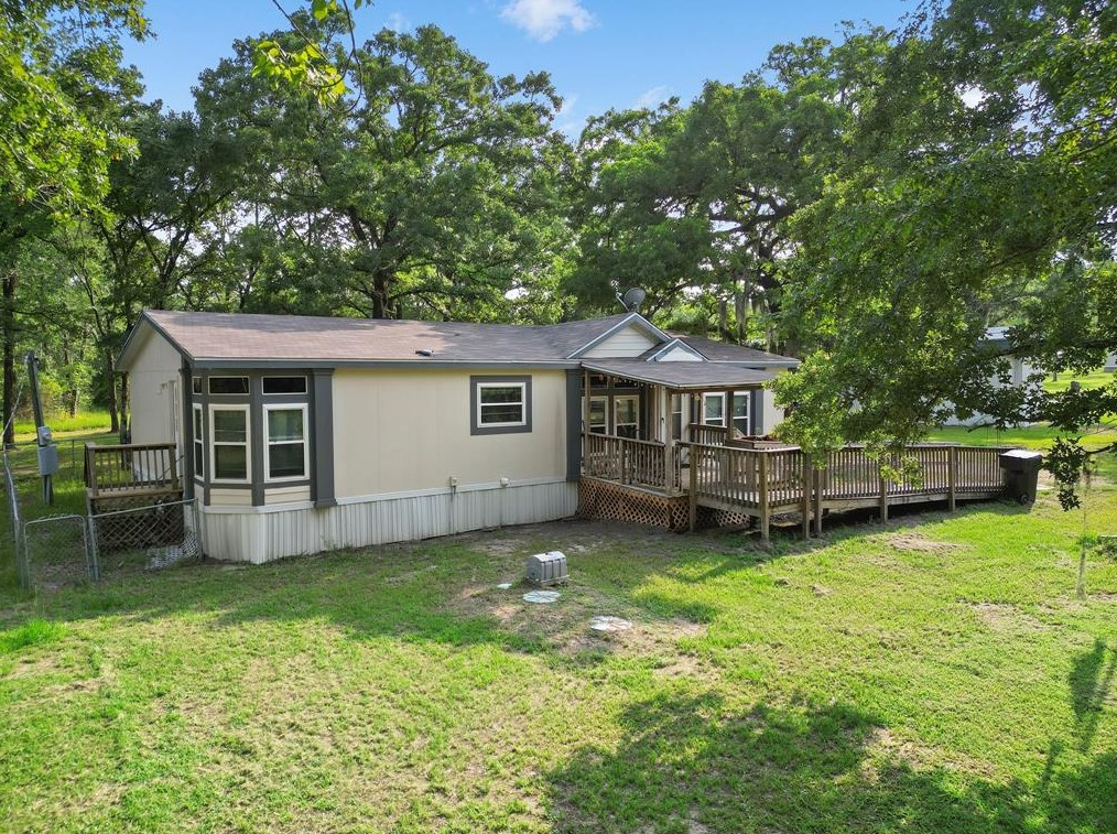 48 Catechis Rd, Huntsville, TX 77320-1525