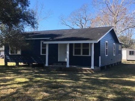 644 County Rd 691, West Columbia, TX 77486