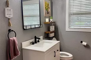 1203 Yupon St, El Campo, TX 77437 - Photo 16