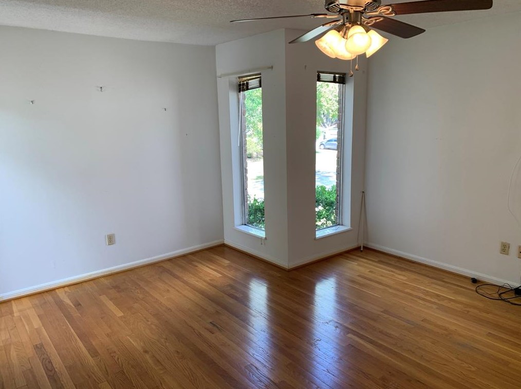 1619 Warwickshire Dr, Houston TX  77077-4122 exterior