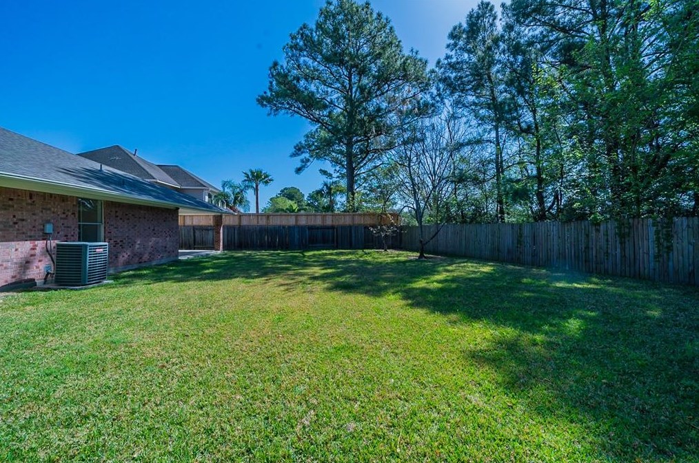 3919 Stableridge Dr, Houston TX  77014-1727 exterior