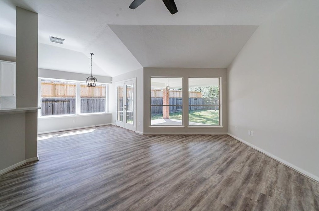 3919 Stableridge Dr, Houston TX  77014-1727 exterior