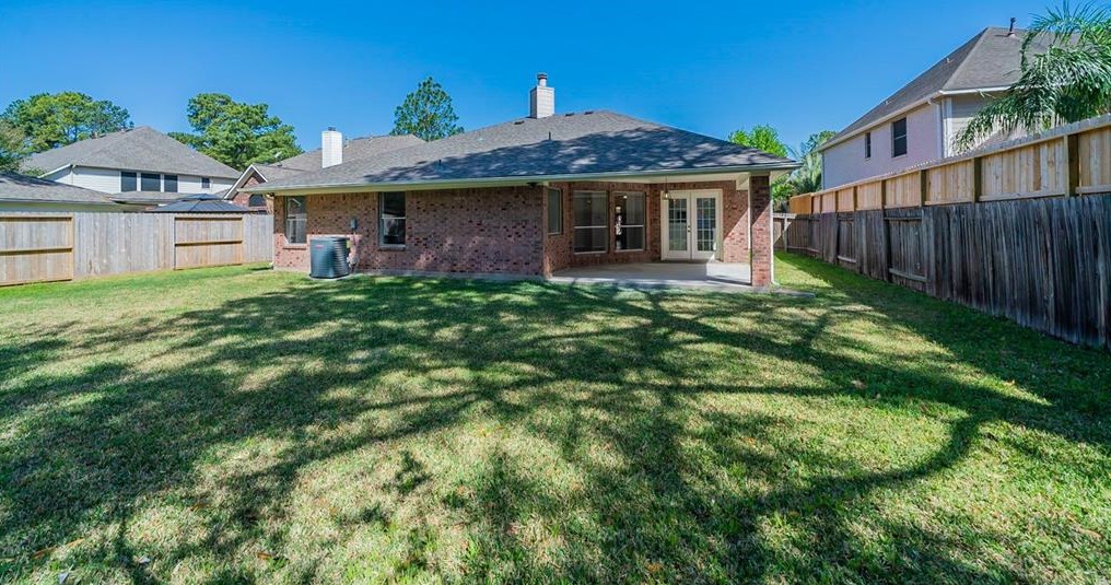 3919 Stableridge Dr, Houston TX  77014-1727 exterior