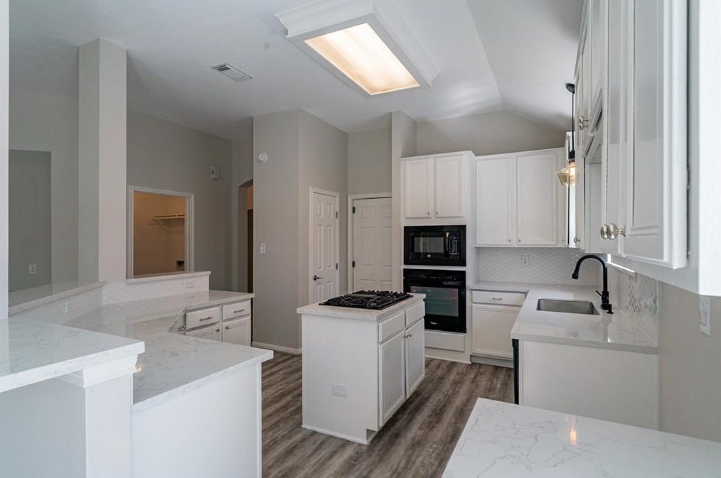 3919 Stableridge Dr, Houston TX  77014-1727 exterior