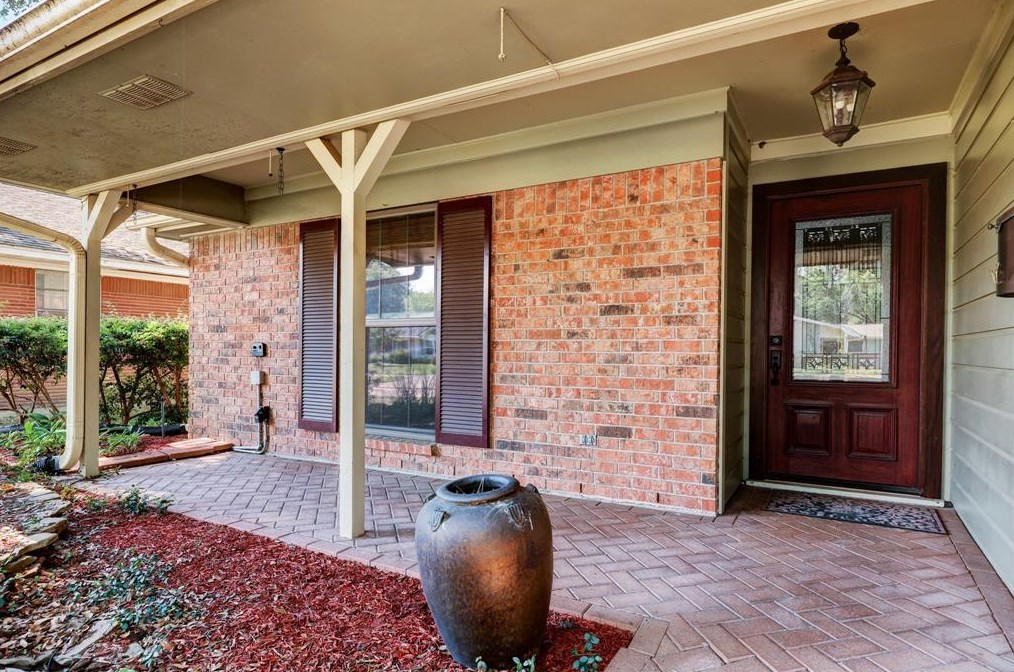 5402 Manor Creek Ln, Houston, TX 77092-5617
