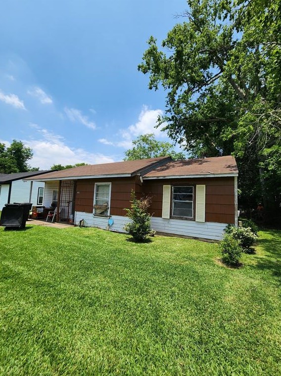 3923 Alsace St, Houston, TX 77021-2617