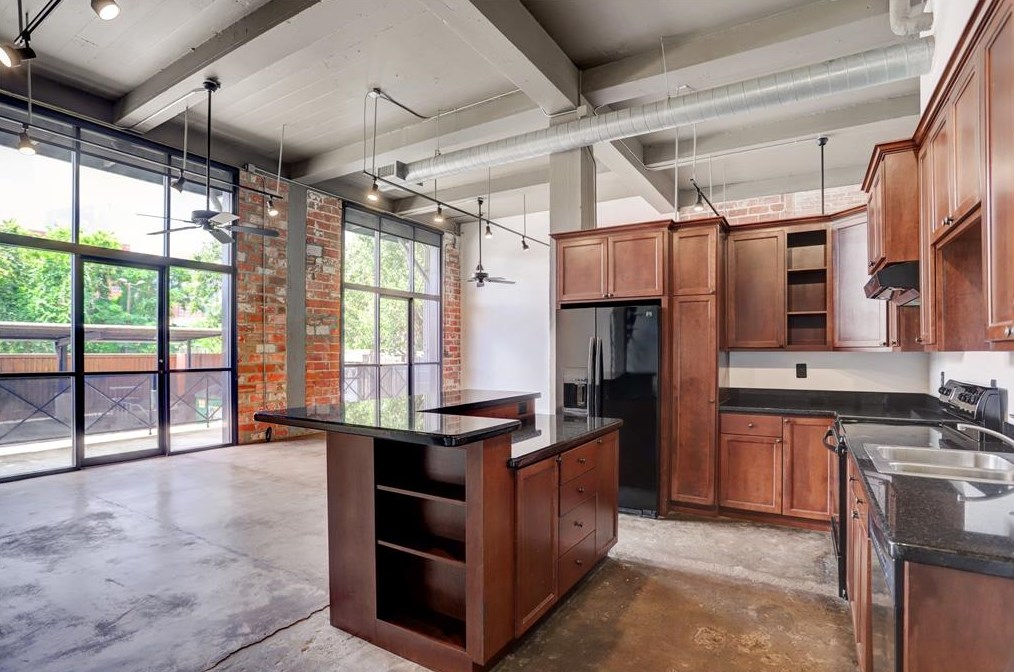 915 N San Jacinto St #1c, Houston, TX