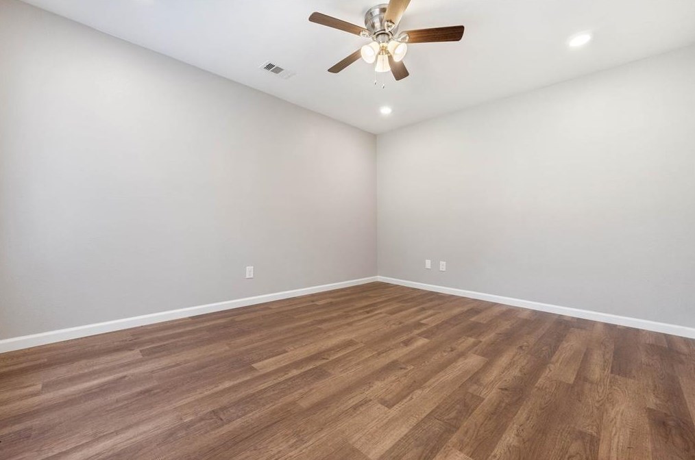 12203 Ryewater Dr, Houston TX  77089-6521 exterior