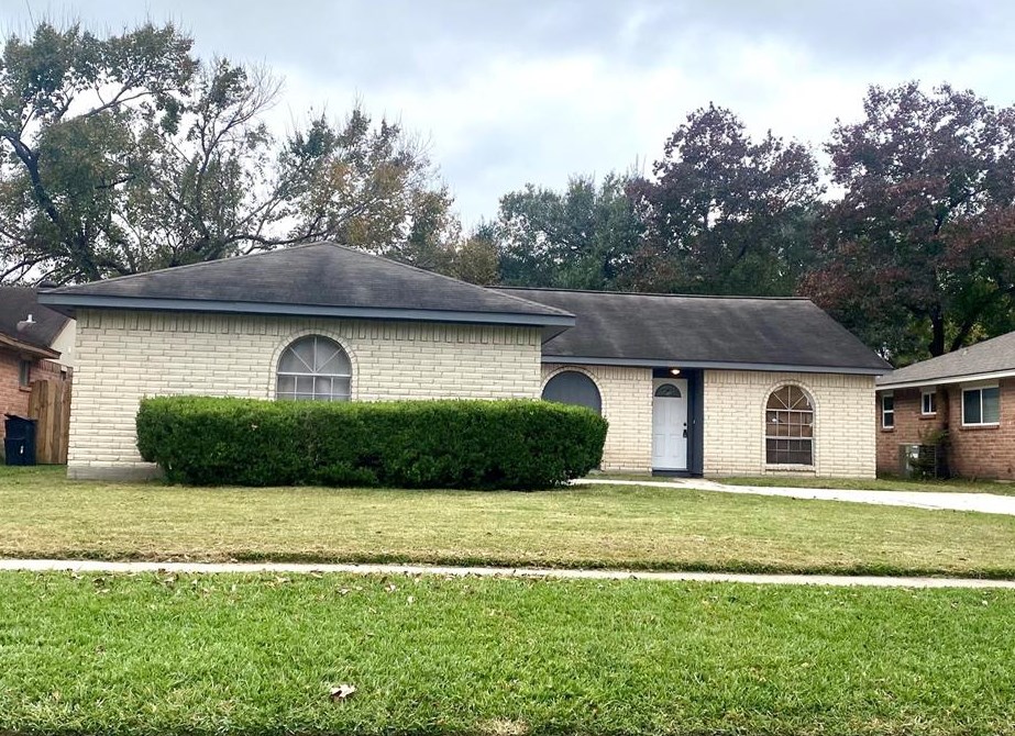 11211 Loyola Dr, Cypress TX  77429-3911 exterior