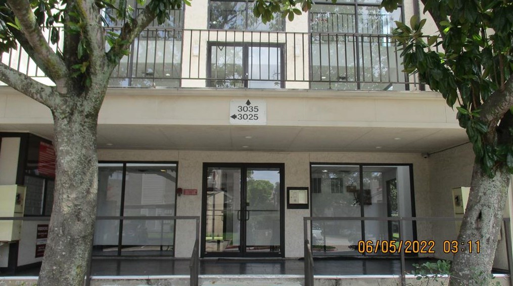 3025 Walnut Bend Ln Apt 21, Houston, TX 77042